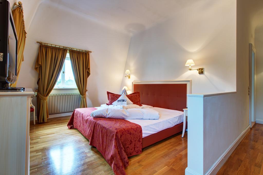 Schlosshotel Bad Neustadt Bad Neustadt an der Saale Εξωτερικό φωτογραφία